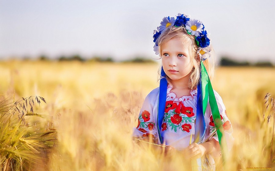 Help refugee children from Ukraine